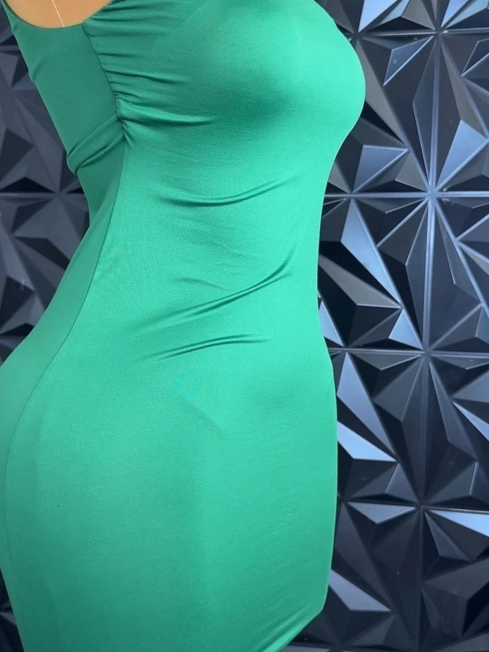 🔥👗Green Ruched Mini Dress Like New - Picture 5 of 12